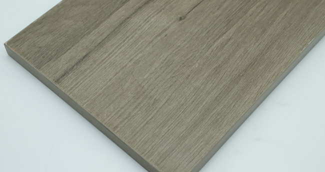 家中衣柜使用什么板材?